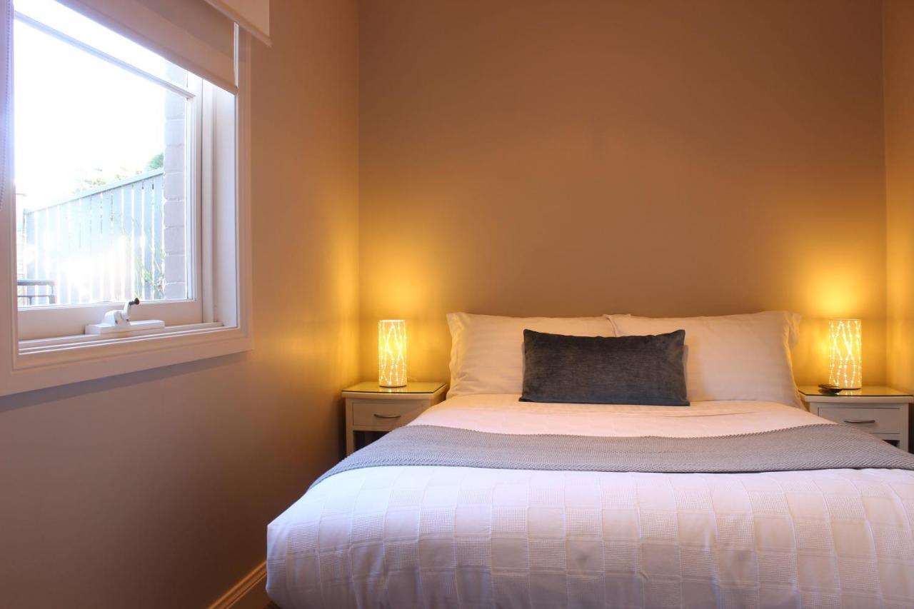 Apartments On Star Sandy Bay Bagian luar foto