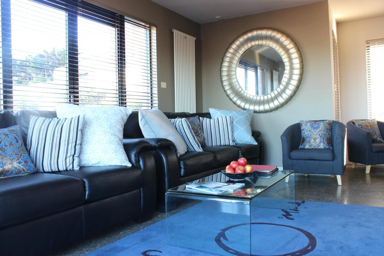 Apartments On Star Sandy Bay Bagian luar foto