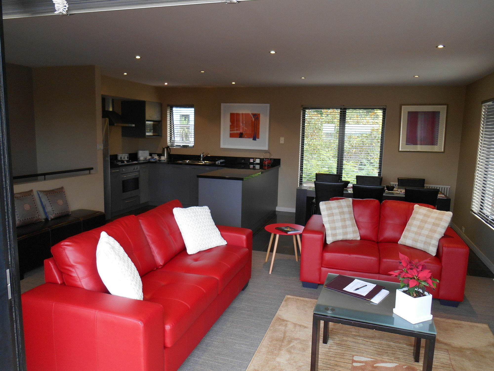 Apartments On Star Sandy Bay Bagian luar foto
